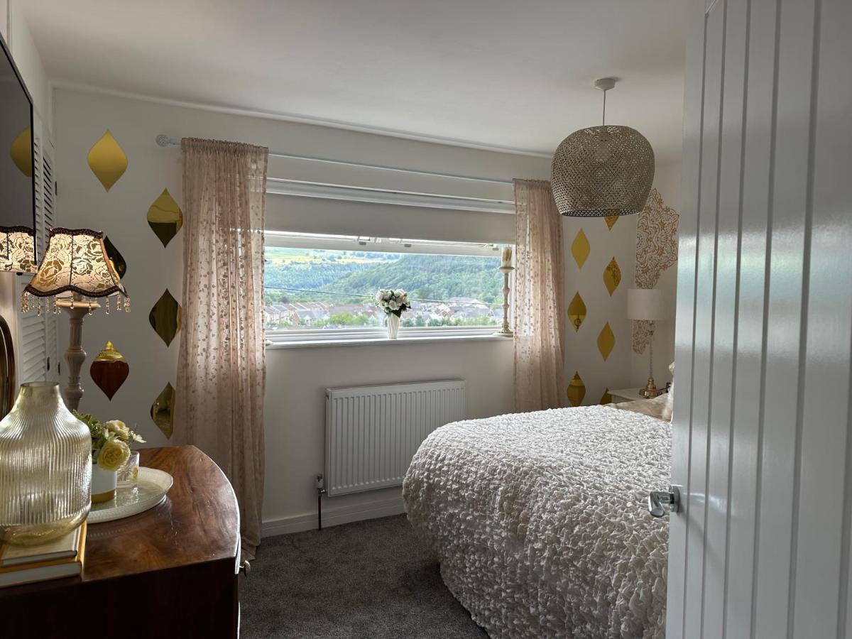 Holiday home Ty Cwm - Valley House